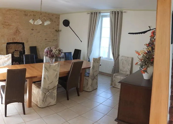 Alojamento de Acomodação e Pequeno-almoço D'hôtes Le Tilleul 3*